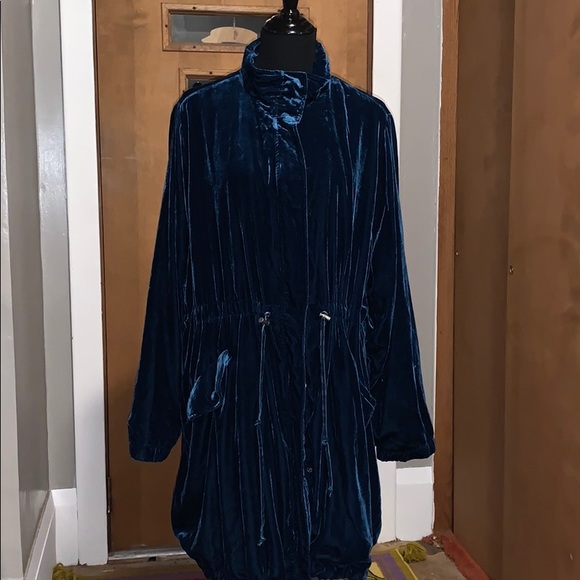 TORRID blue velvet anorak jacket, NWT - Picture 5 of 6